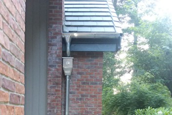 Collector box and zinc downspout - Amigo Gutters